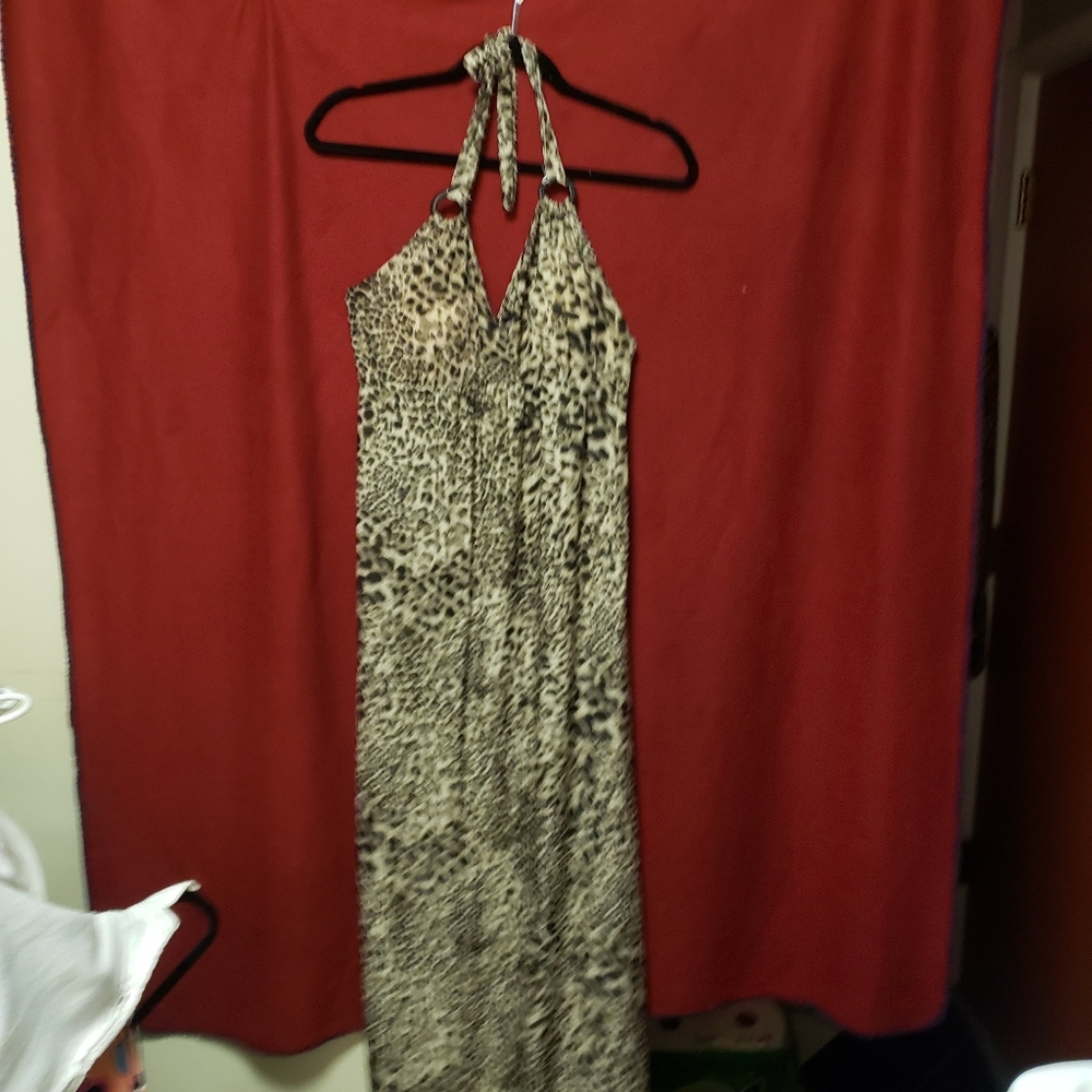 DEEP V LEAPORD PRINT HALTER MAXI DRESS/S/EGPLC